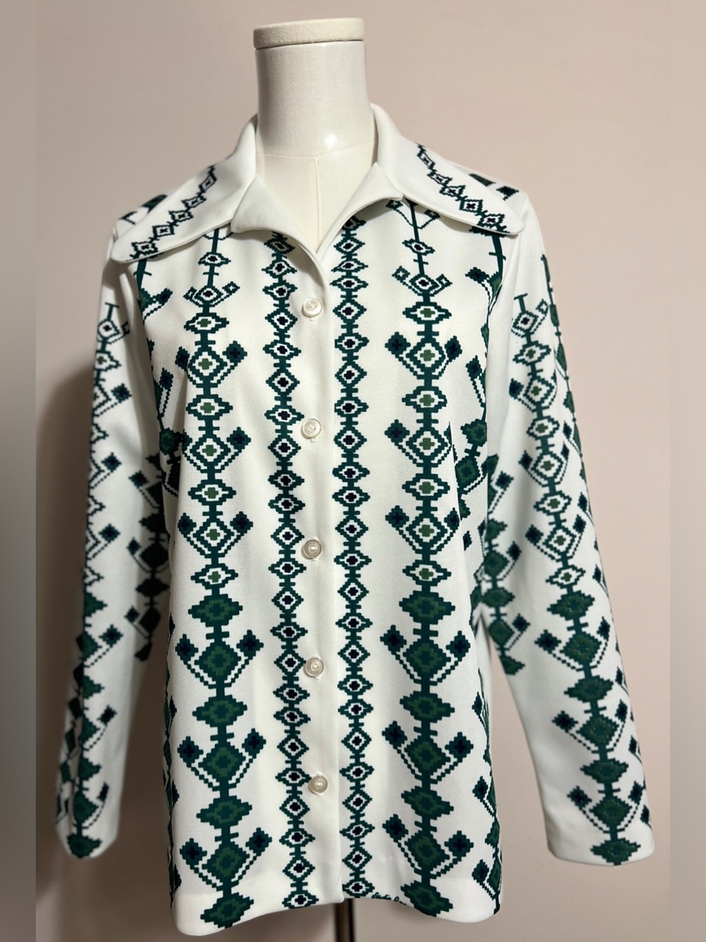 70s Dagger Collar Shirt with Green Geometric Pattern